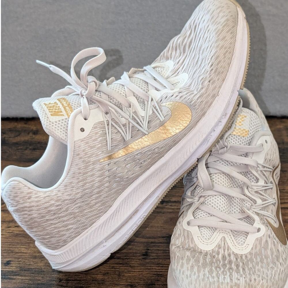 Nike Zoom Winflo 5 Gray Gold Womens US Size 9 EUR 40.5 AA7414-008 Running Shoes